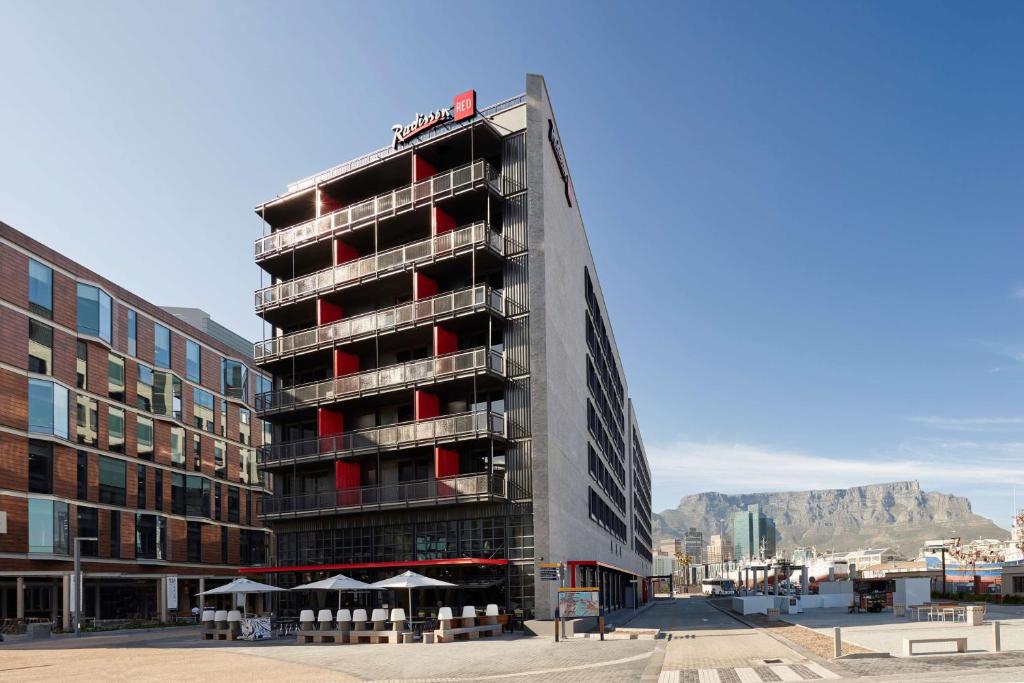 Radisson RED Hotel V&A Waterfront Cape Town