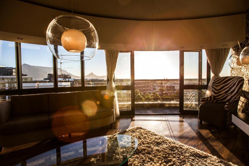 The Colosseum Luxury Hotel